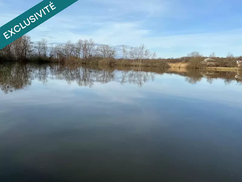Étang d'agrément à Magnivray