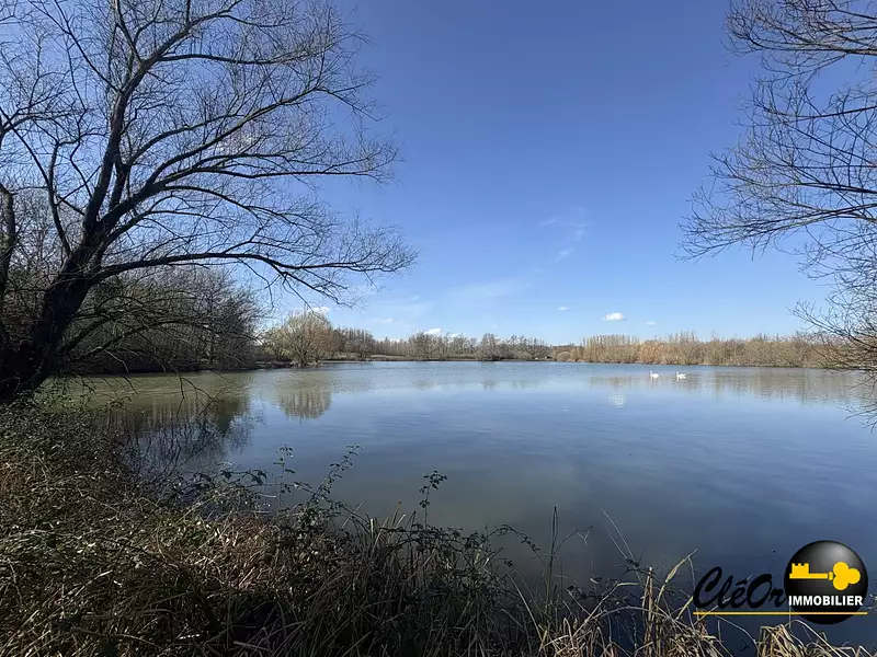 Étang de pêche de 2 ha à Sagy