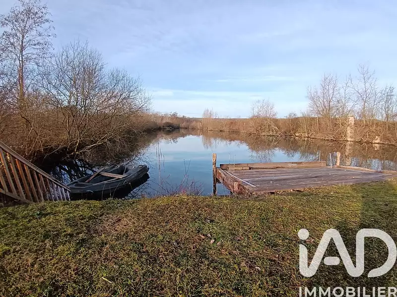 Leisure lake with private pond, 2.4 ha in Burgundy — photo 2