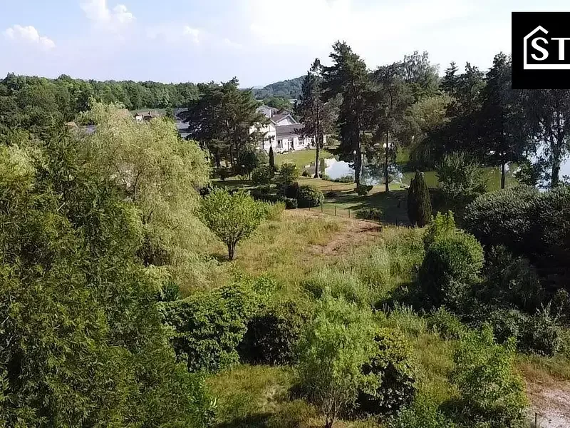 Étang de loisir à Magny Vernois (70) — photo 2