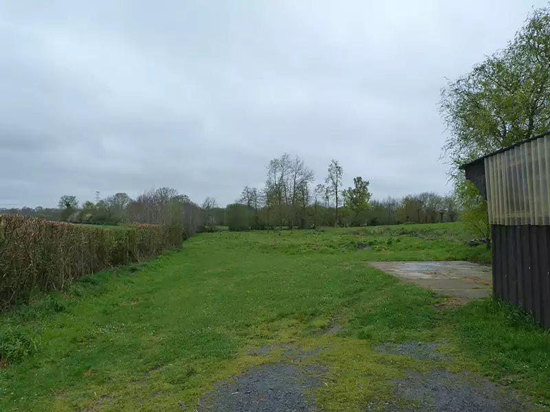 Étang d'agrément à Le Pertre — photo 3