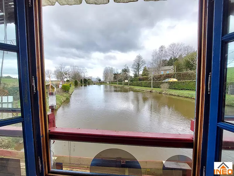 Leisure pond with converted accommodation in Brittany — photo 3