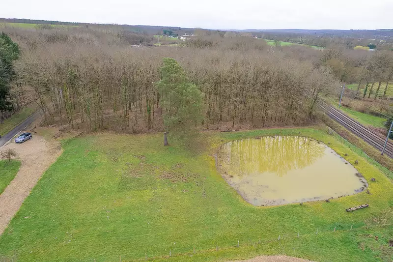 Fishing lake with development potential near Bourges, Berry — photo 5