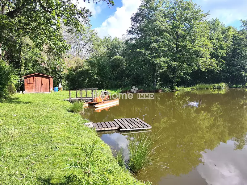 Fishing lake, 1.2 ha with excellent stock, Berry region — photo 2