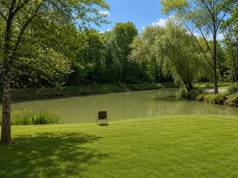 Étang de pêche à Perthes