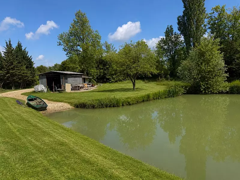 Étang de pêche à Perthes — photo 3