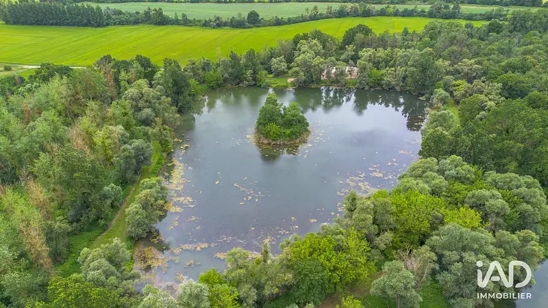 Étang de pêche de 2,2 ha à Songy
