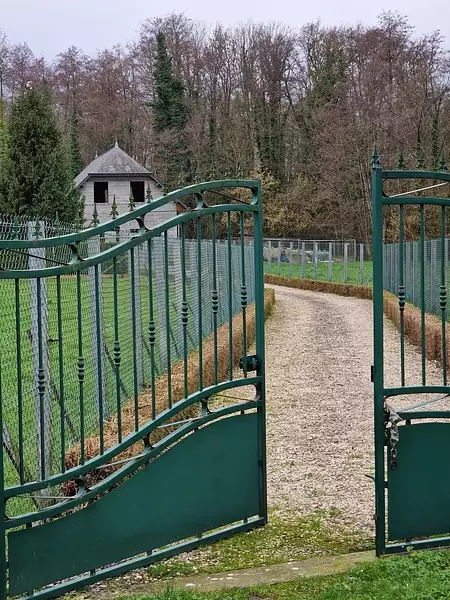 Étang d'agrément à Houry — photo 2