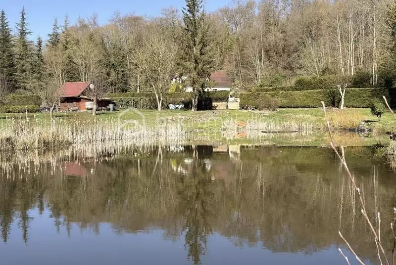 Étang d'agrément à Crépy-en-Valois