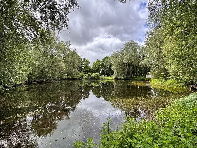 Étang de pêche à Chaussoy-Epagny