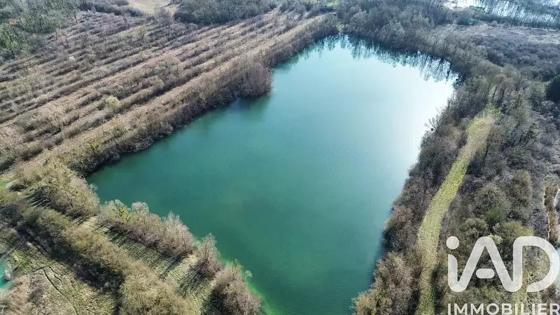 Étang de pêche de 4 ha à Vimpelles — photo 2
