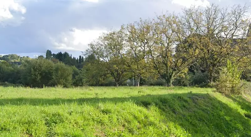 Étang d'agrément à Brive-la-Gaillarde