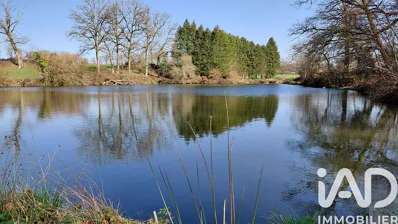 Pisciculture à Saint-Priest-la-Feuille
