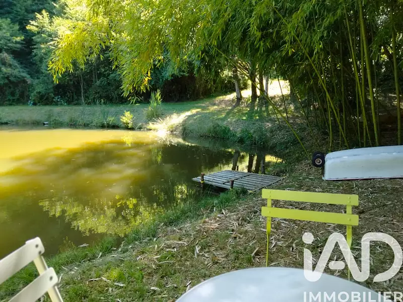 Étang de pêche à Saint-Hilaire-Peyroux — photo 2
