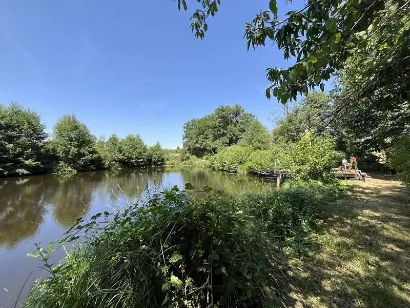 Étang de pêche à Dompierre Les Eglises (87) — photo 4