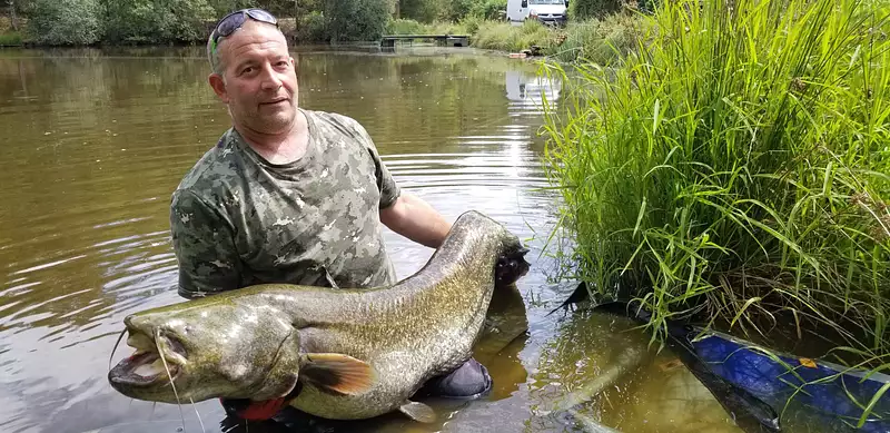 Fishing lake with 3-bed house, 2.25 ha, Limousin — photo 5