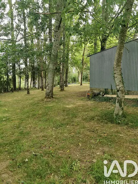 Étang de pêche de 1 ha à Saint-Etienne-du-Bois — photo 5