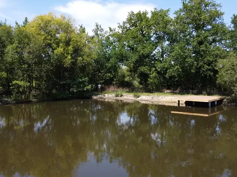 Étang de loisir à Nort Sur Erdre (44) — photo 2